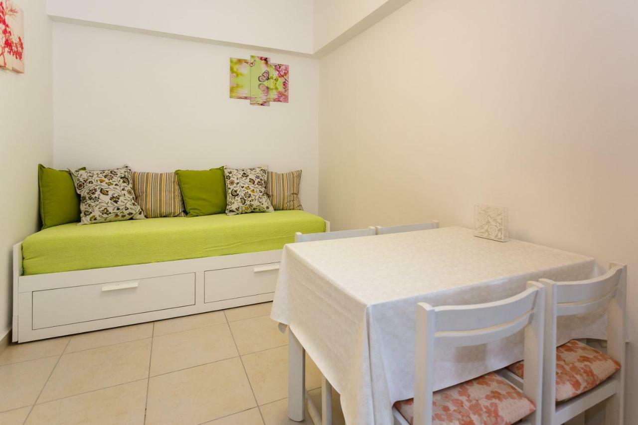 Apartments Danica เวอร์บนิค ภายนอก รูปภาพ