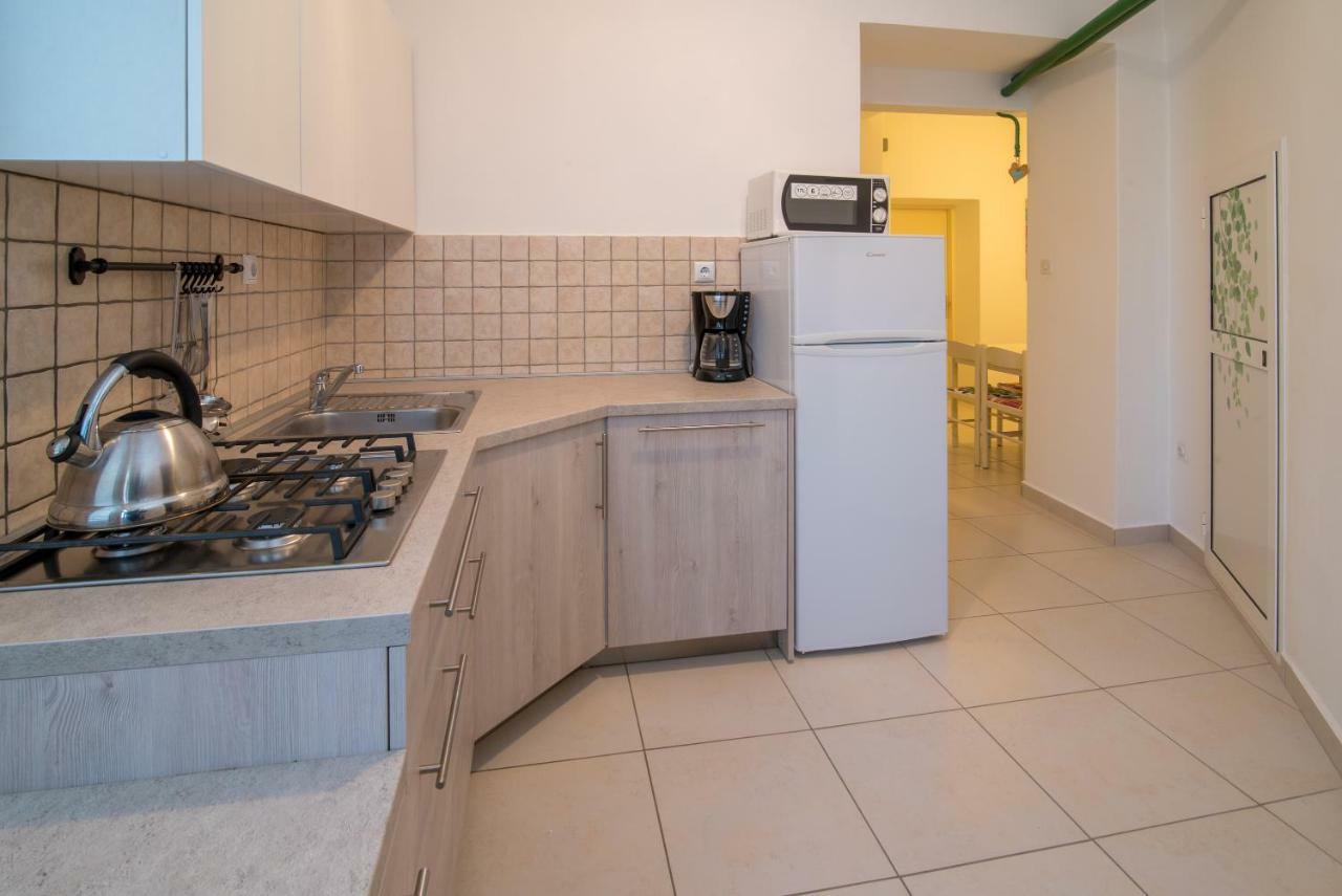 Apartments Danica เวอร์บนิค ภายนอก รูปภาพ